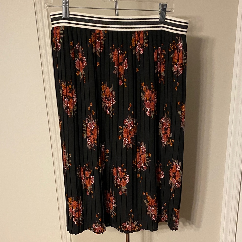 Free Press Skirt